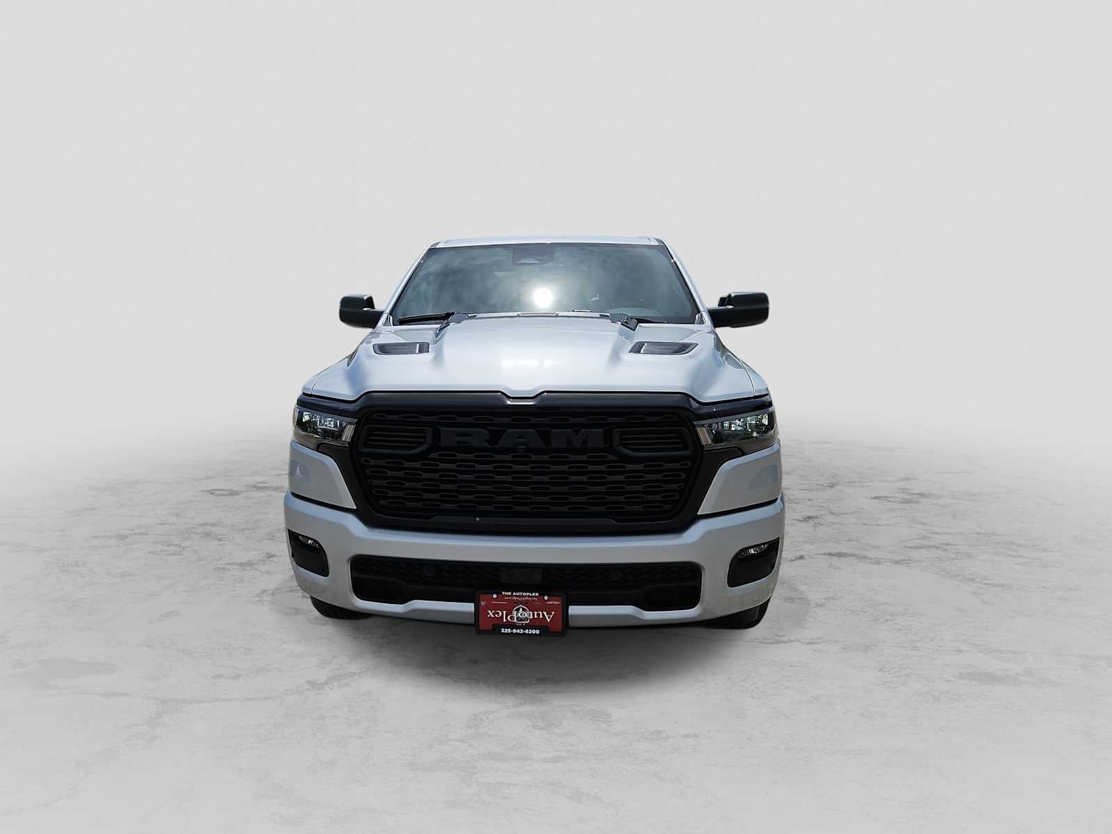 2026 RAM 1500 RAM 1500 EXPRESS CREW CAB 4X4 5'7' BOX