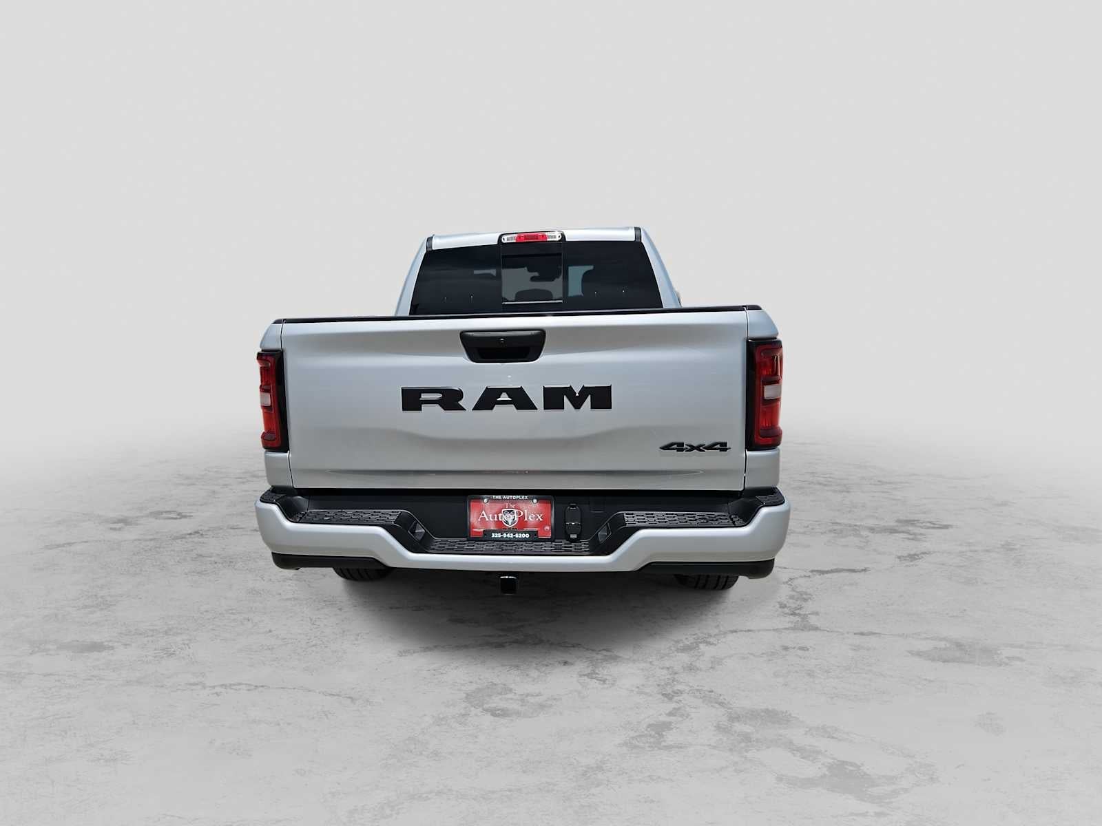 2026 RAM 1500 RAM 1500 EXPRESS CREW CAB 4X4 5'7' BOX