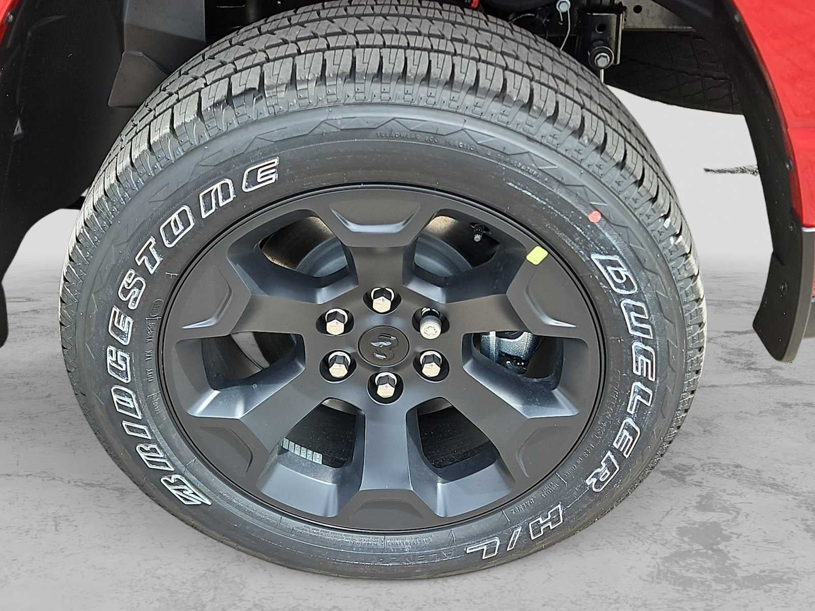 2026 RAM Ram 1500 RAM 1500 EXPRESS CREW CAB 4X4 5'7' BOX