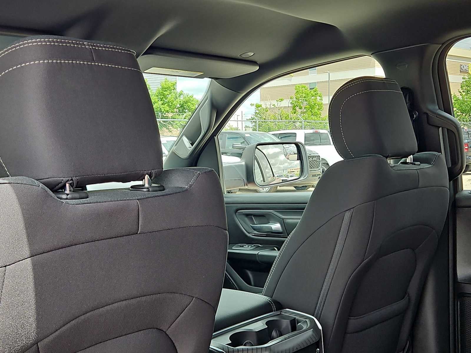 2026 RAM Ram 1500 RAM 1500 EXPRESS CREW CAB 4X4 5'7' BOX