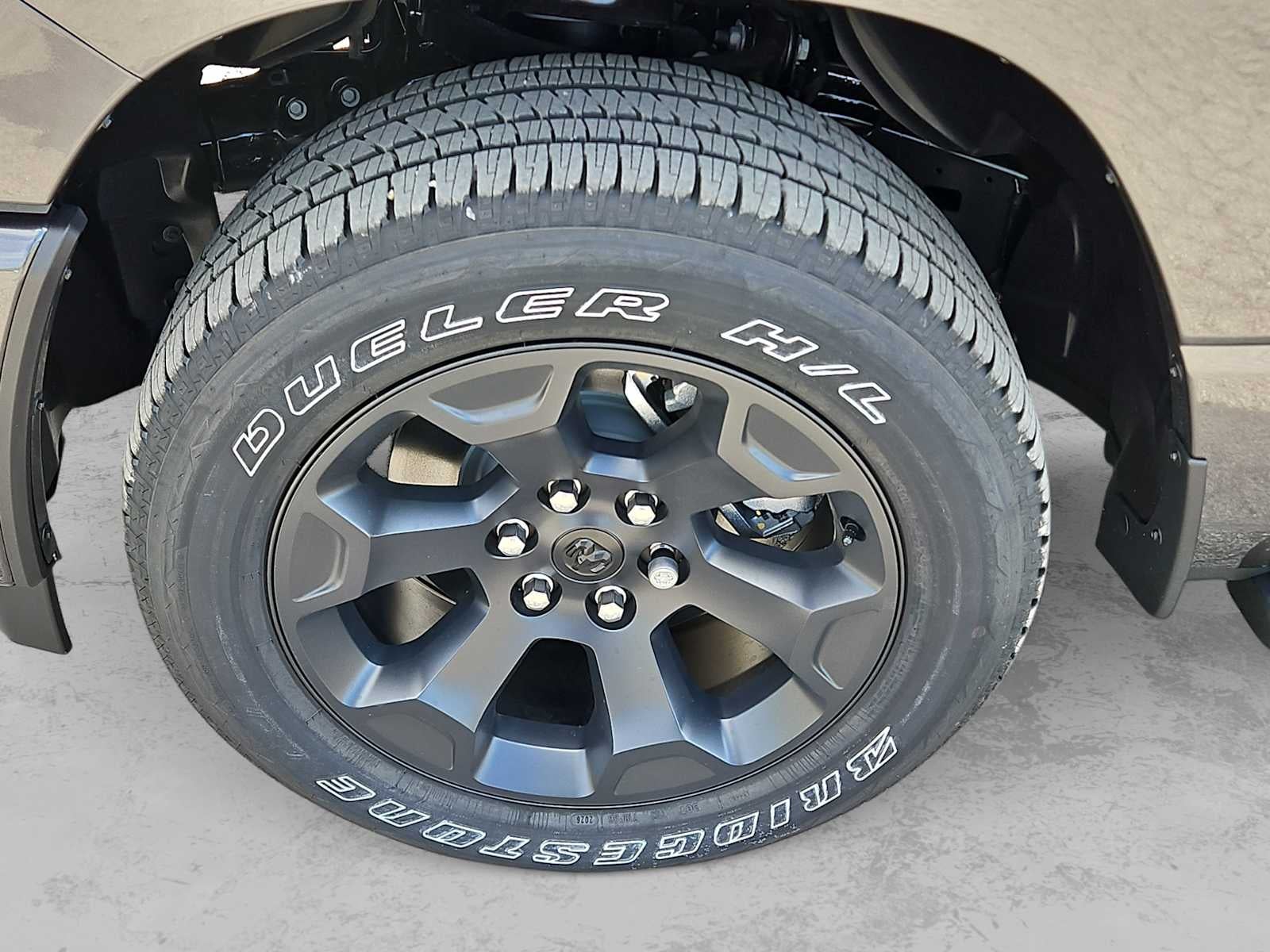 2026 RAM 1500 RAM 1500 EXPRESS CREW CAB 4X4 5'7' BOX