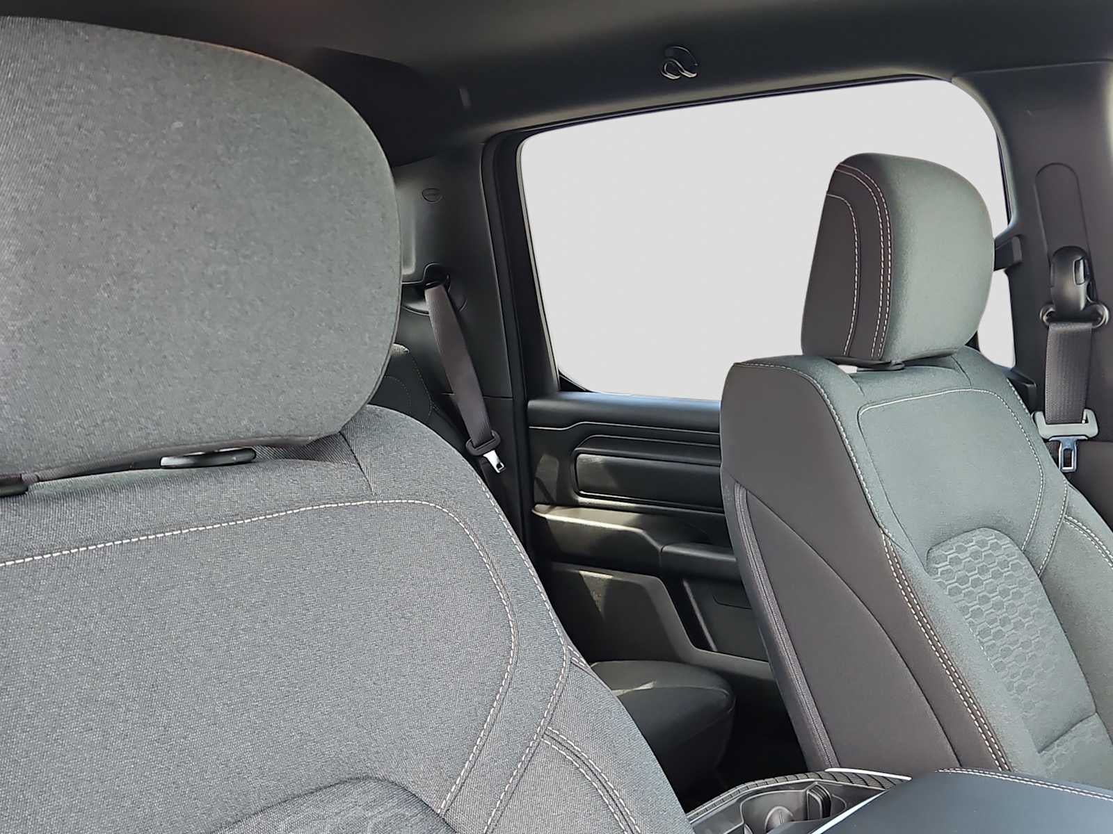 2026 RAM 1500 RAM 1500 EXPRESS CREW CAB 4X4 5'7' BOX