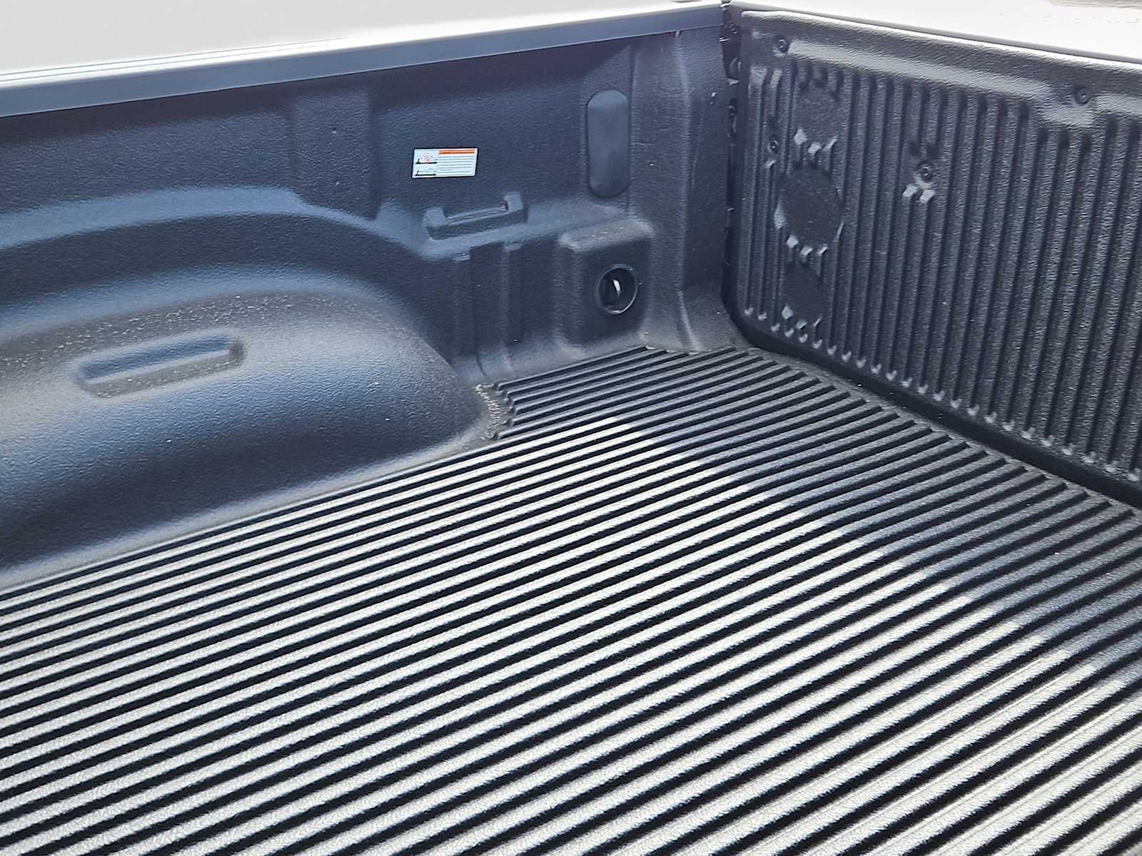 2026 RAM 1500 RAM 1500 EXPRESS CREW CAB 4X4 5'7' BOX