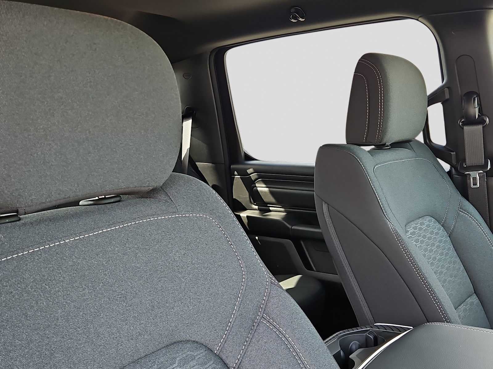 2026 RAM 1500 RAM 1500 EXPRESS CREW CAB 4X4 5'7' BOX