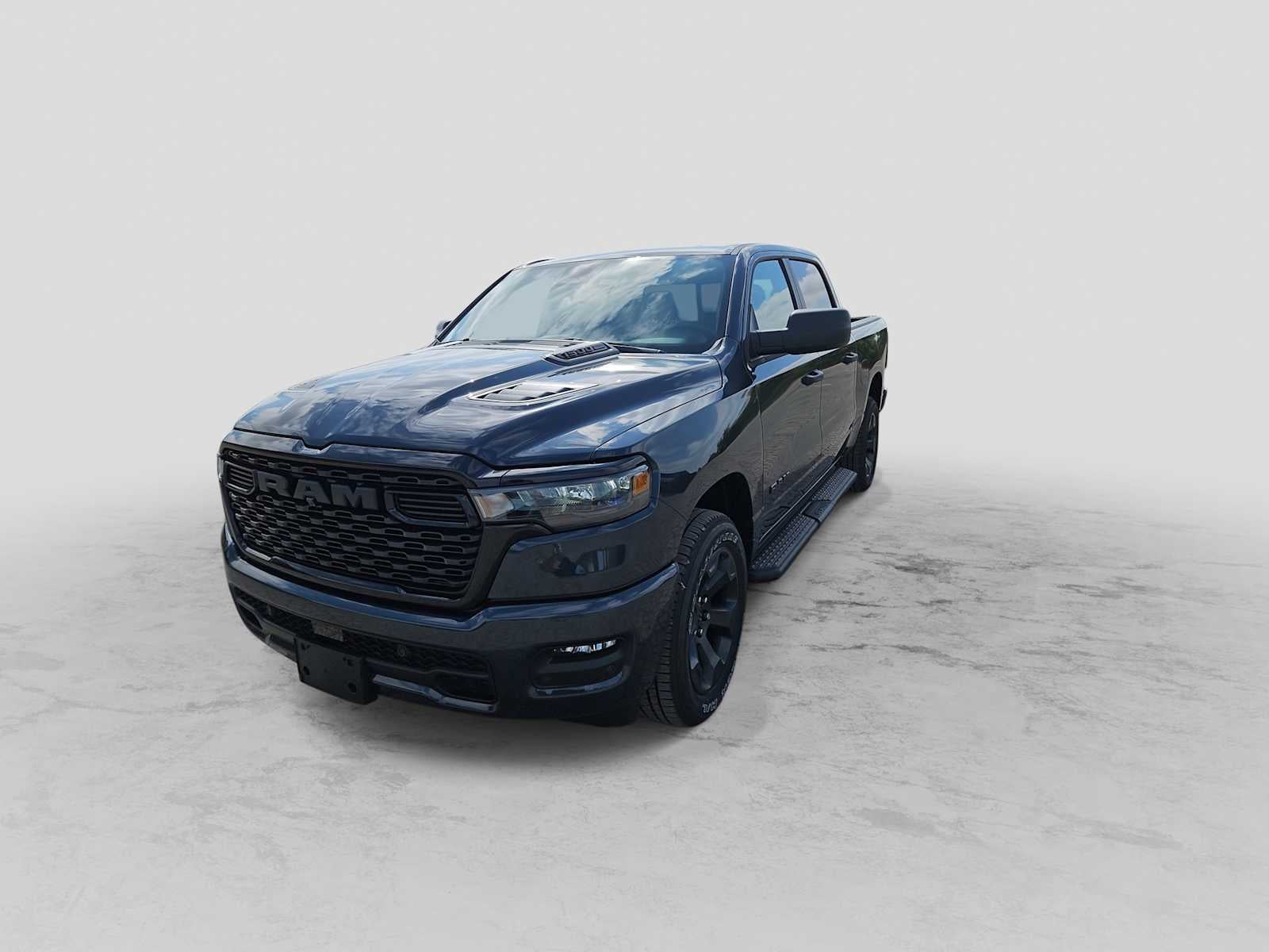 2026 RAM 1500 RAM 1500 EXPRESS CREW CAB 4X4 5'7' BOX