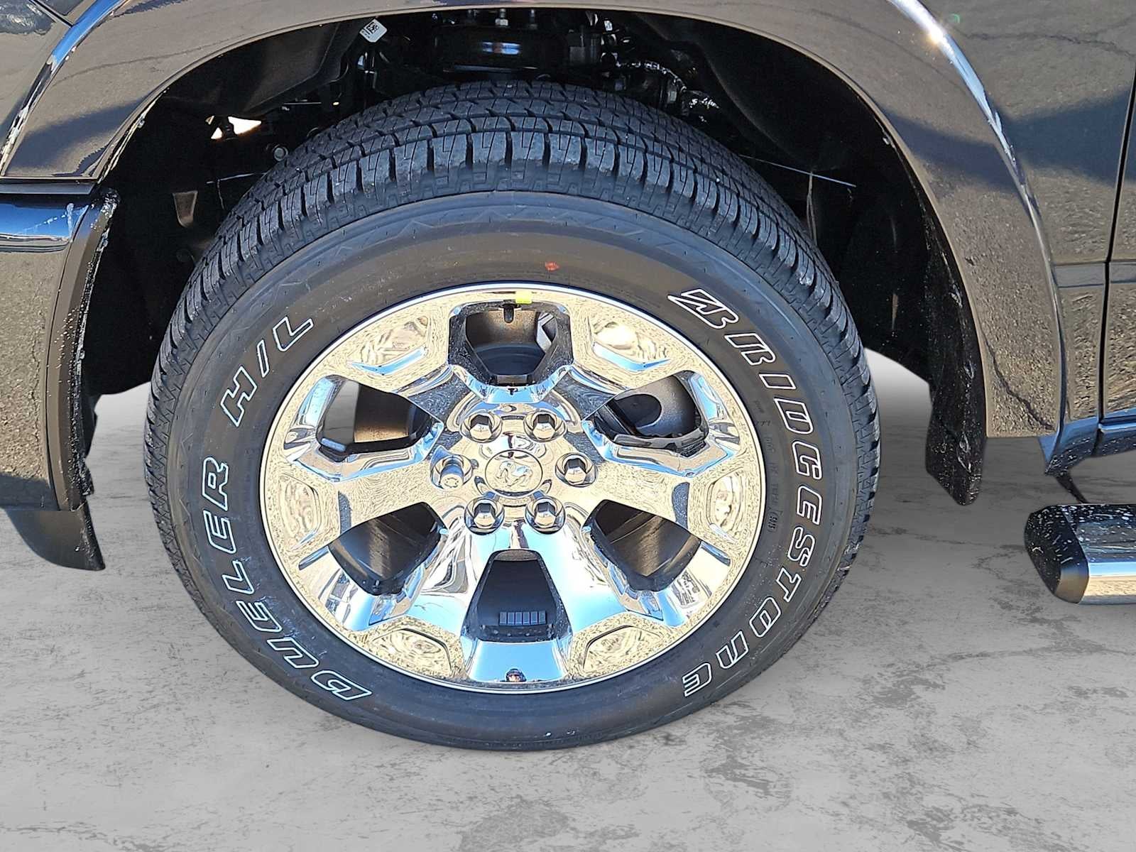 2026 RAM Ram 1500 RAM 1500 LONE STAR CREW CAB 4X4 5'7' BOX