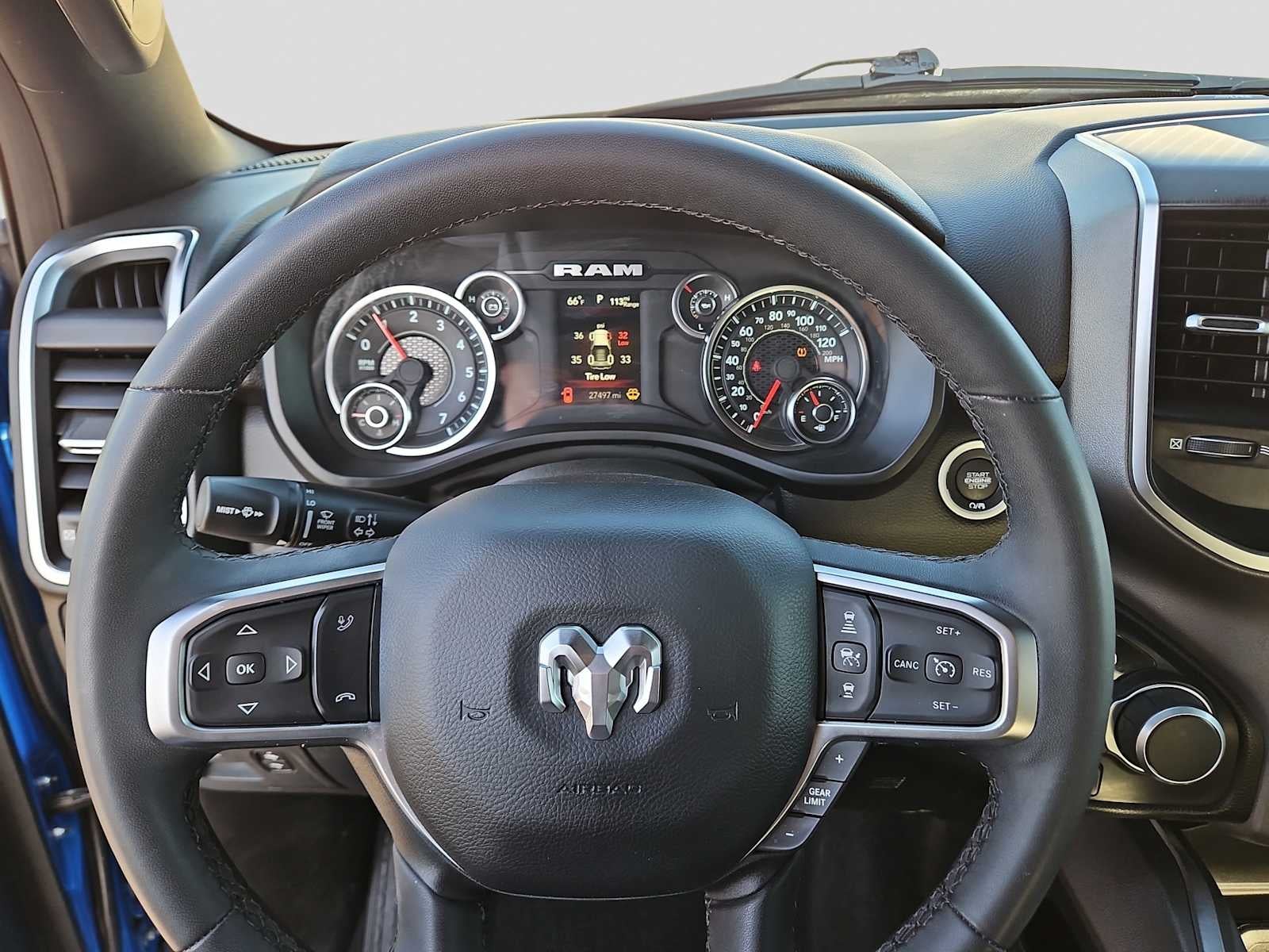 2025 RAM 1500 Lone Star Crew Cab 4x4 5'7' Box