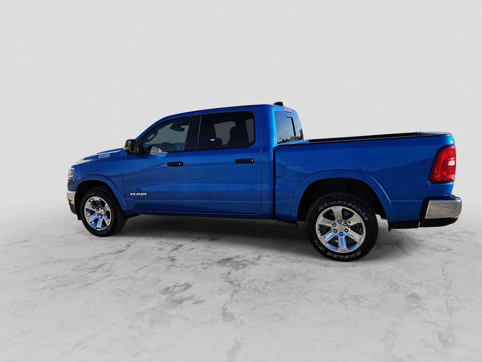 2025 RAM 1500 Lone Star Crew Cab 4x4 5'7' Box