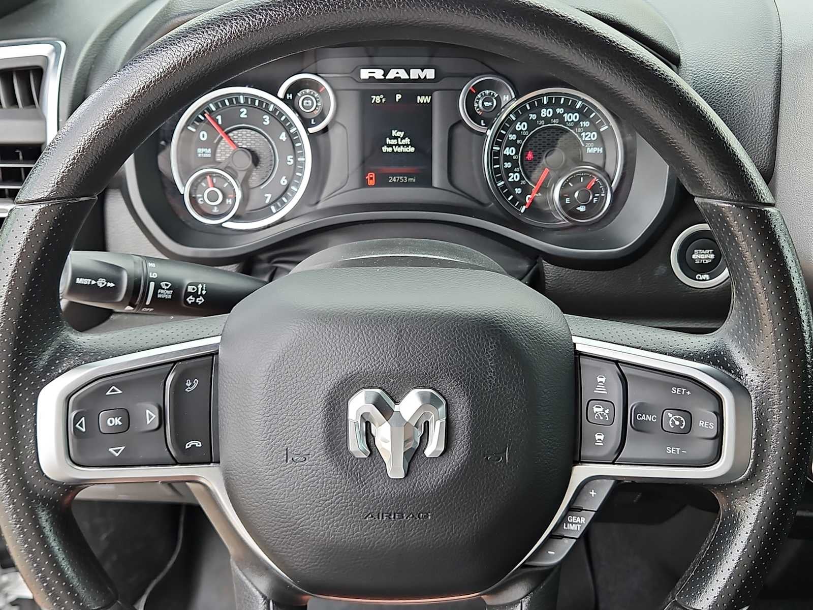 2025 RAM 1500 Lone Star Crew Cab 4x4 5'7' Box