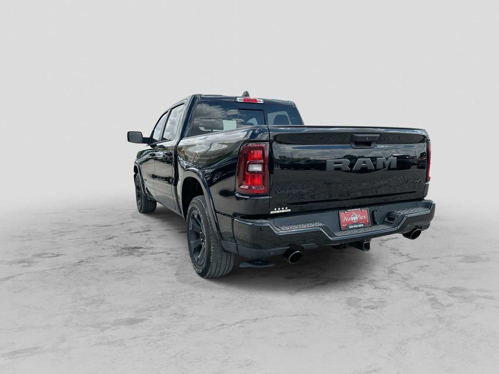 2025 RAM 1500 Lone Star Crew Cab 4x4 5'7' Box