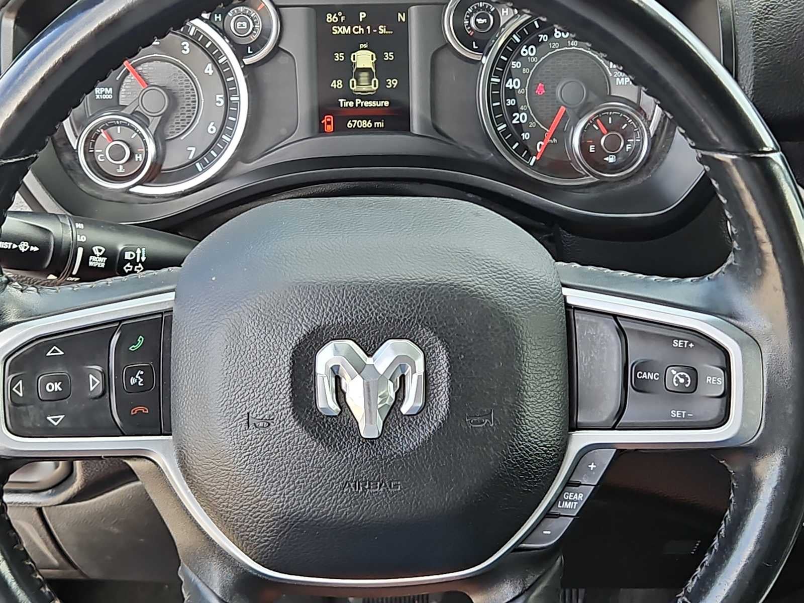 2022 RAM 1500 Big Horn Crew Cab 4x4 5'7' Box