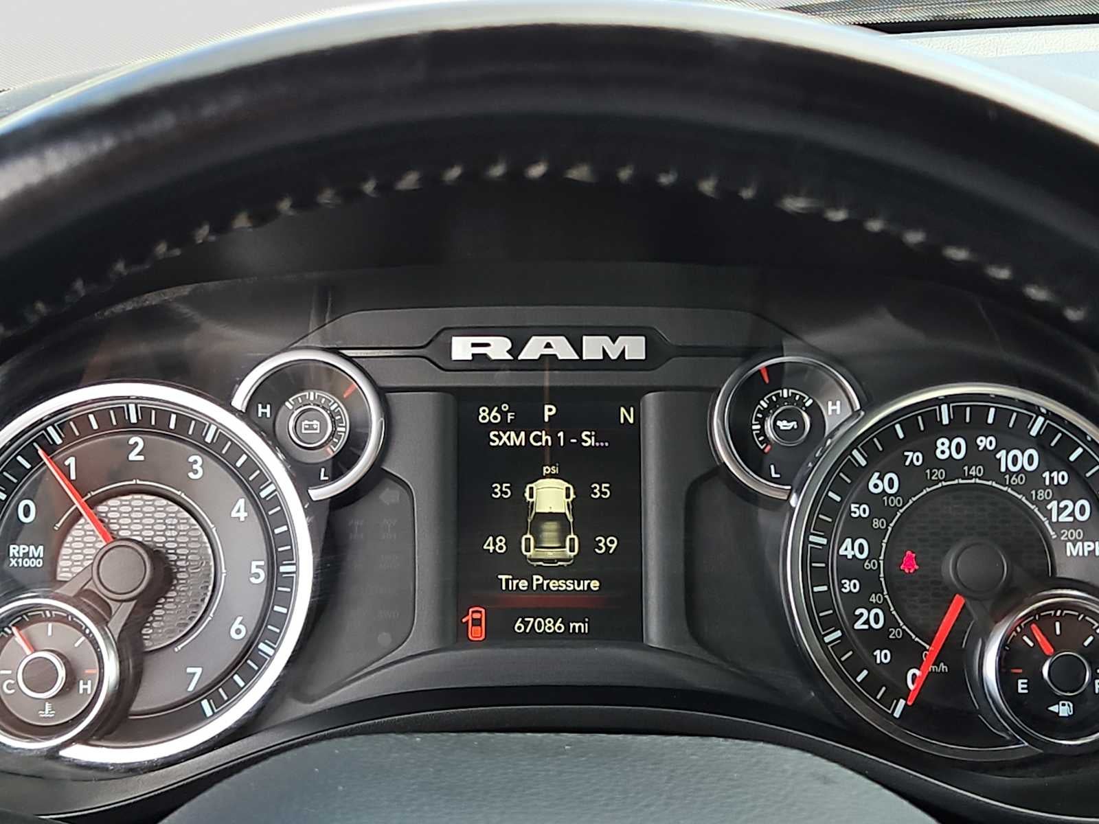 2022 RAM 1500 Big Horn Crew Cab 4x4 5'7' Box