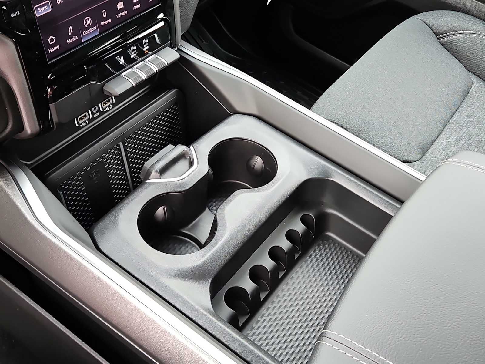 2026 RAM Ram 1500 RAM 1500 LONE STAR CREW CAB 4X4 5'7' BOX