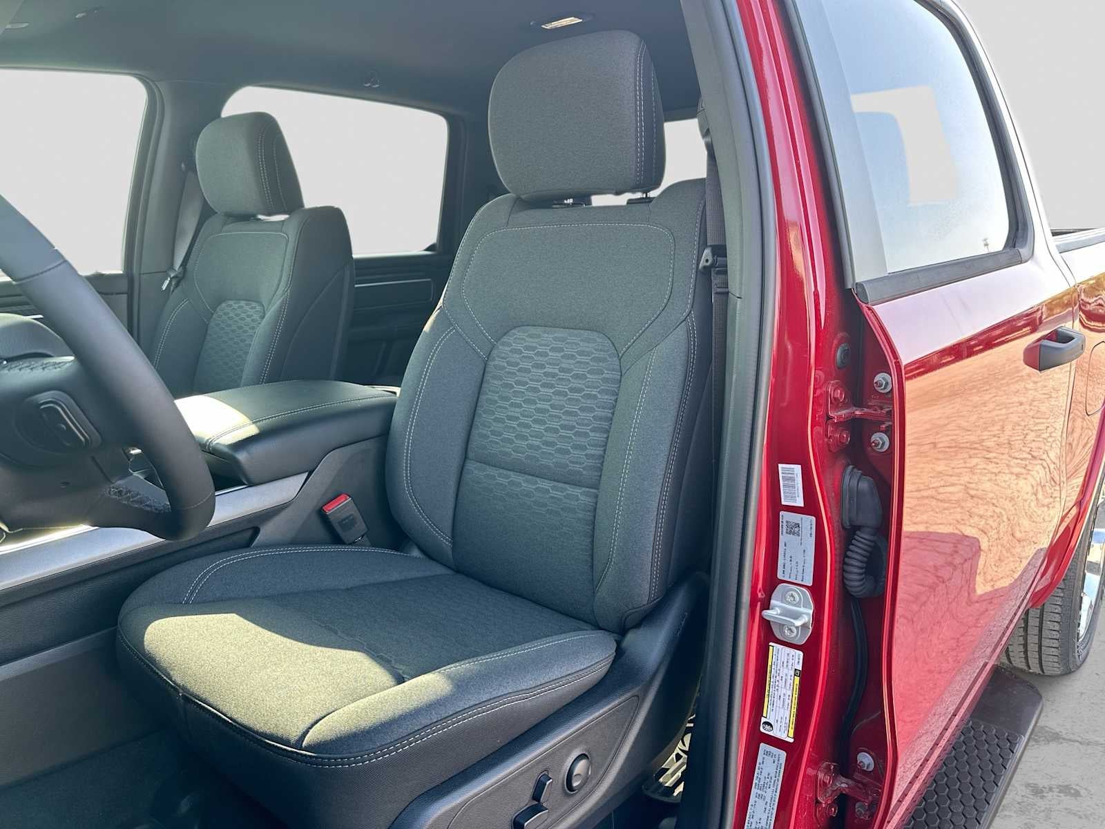 2026 RAM 1500 RAM 1500 LONE STAR CREW CAB 4X4 5'7' BOX