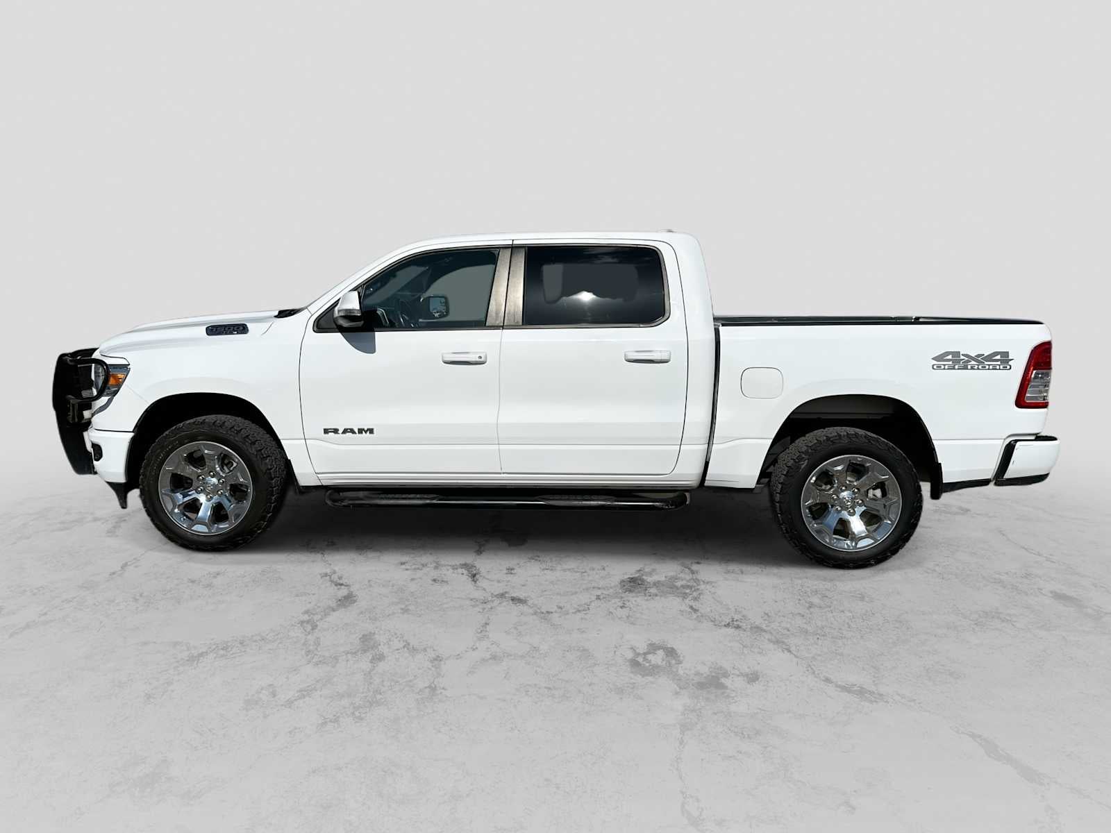 2020 RAM 1500 Lone Star Crew Cab 4x4 5'7' Box