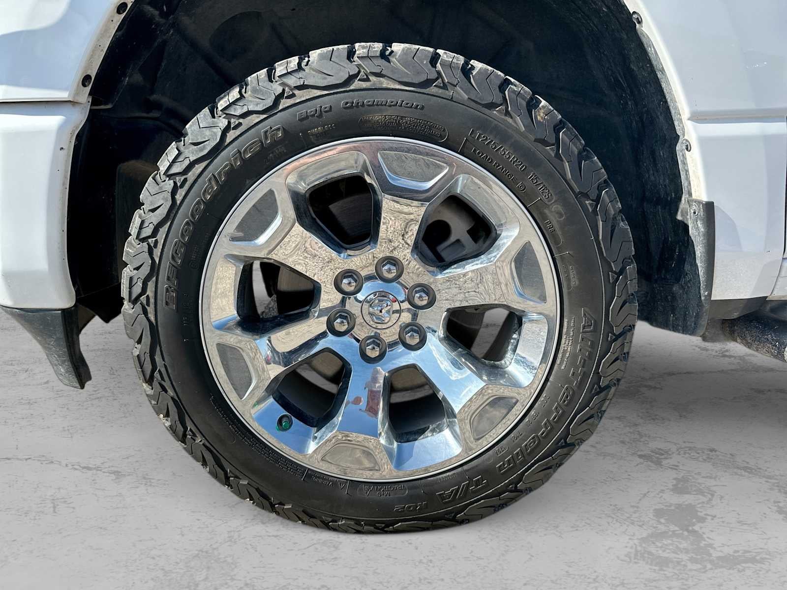 2020 RAM 1500 Lone Star Crew Cab 4x4 5'7' Box