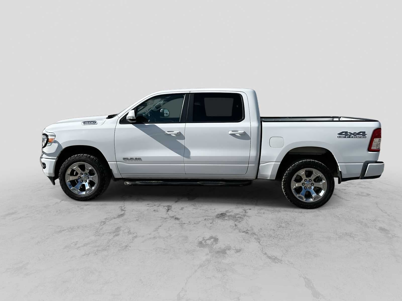 2020 RAM 1500 Lone Star Crew Cab 4x4 5'7' Box