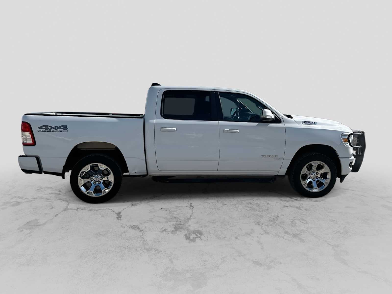 2020 RAM 1500 Lone Star Crew Cab 4x4 5'7' Box