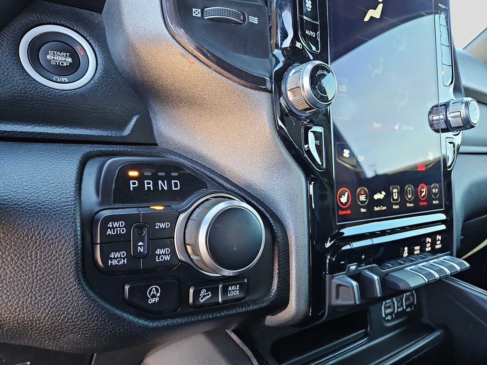 2021 RAM 1500 Lone Star Crew Cab 4x4 5'7' Box