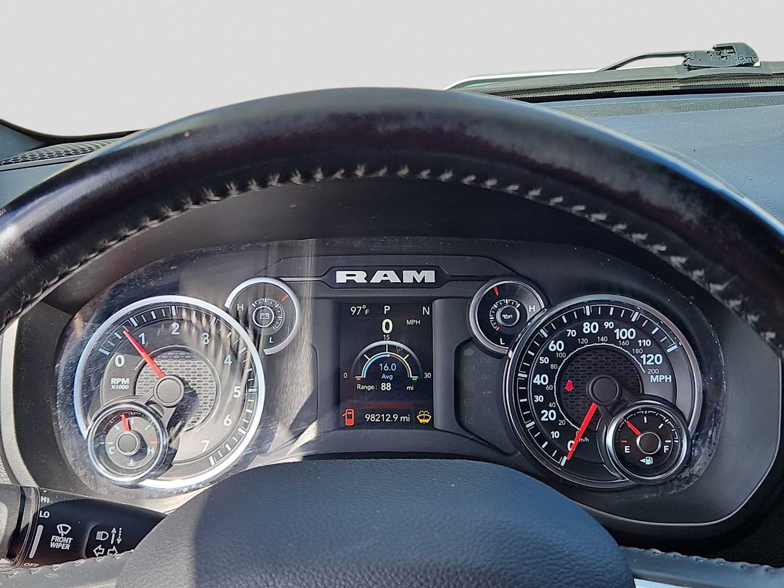 2023 RAM 1500 Big Horn Crew Cab 4x4 5'7' Box