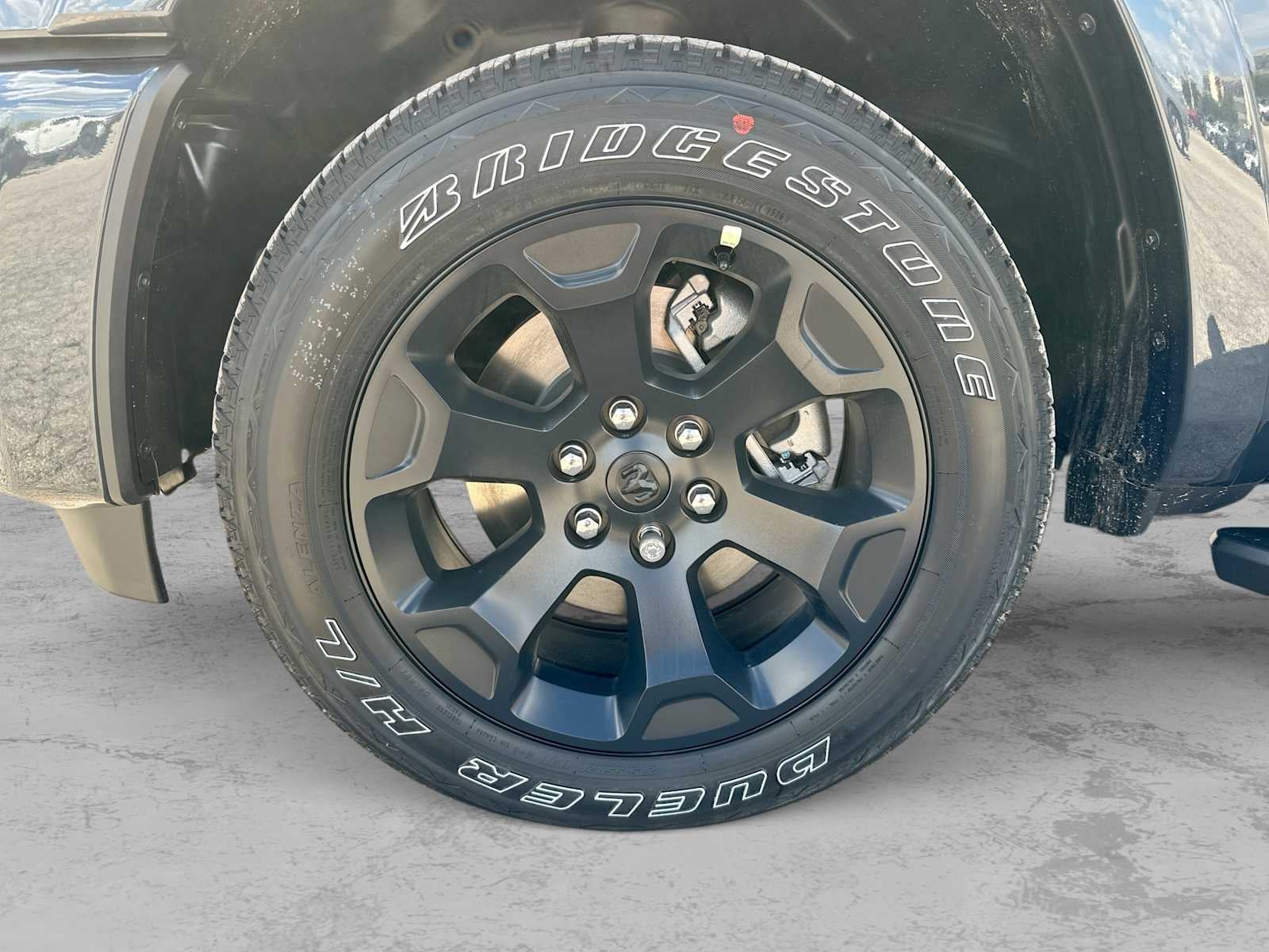 2026 RAM 1500 RAM 1500 LONE STAR CREW CAB 4X4 5'7' BOX