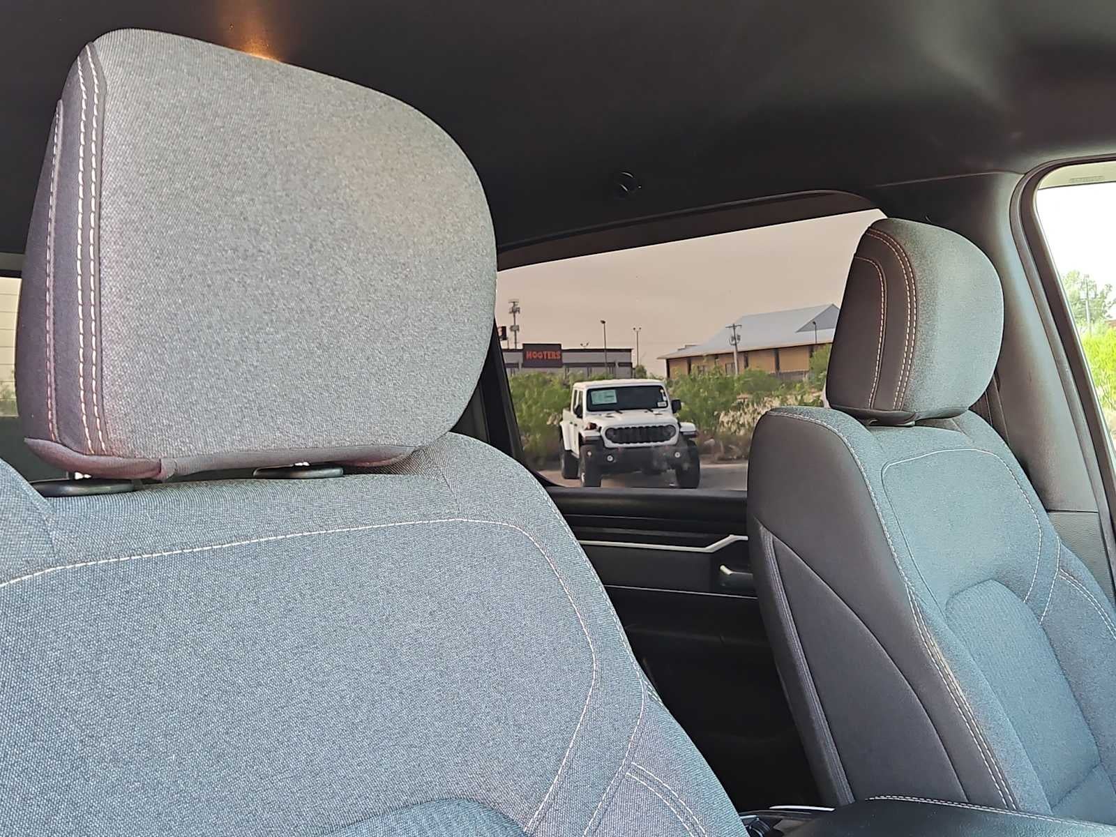 2020 RAM 1500 Lone Star Crew Cab 4x4 5'7' Box