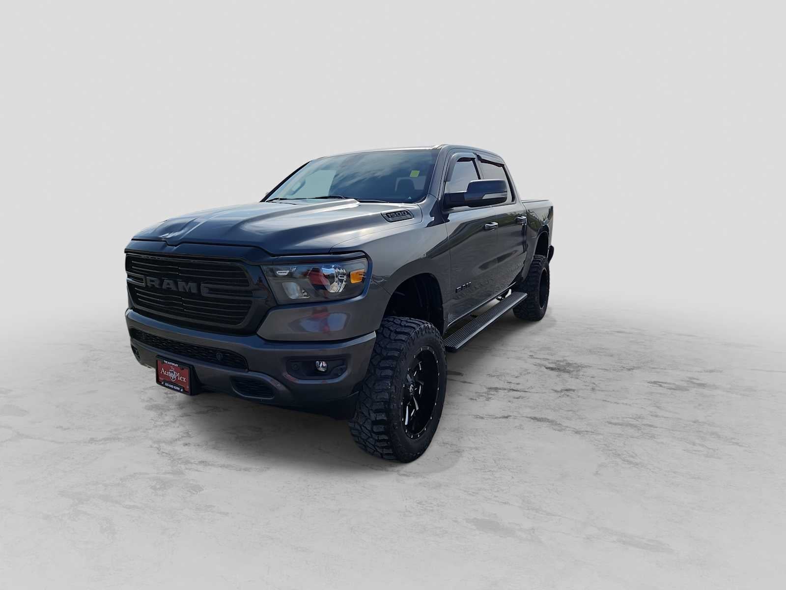 2020 RAM 1500 Lone Star Crew Cab 4x4 5'7' Box