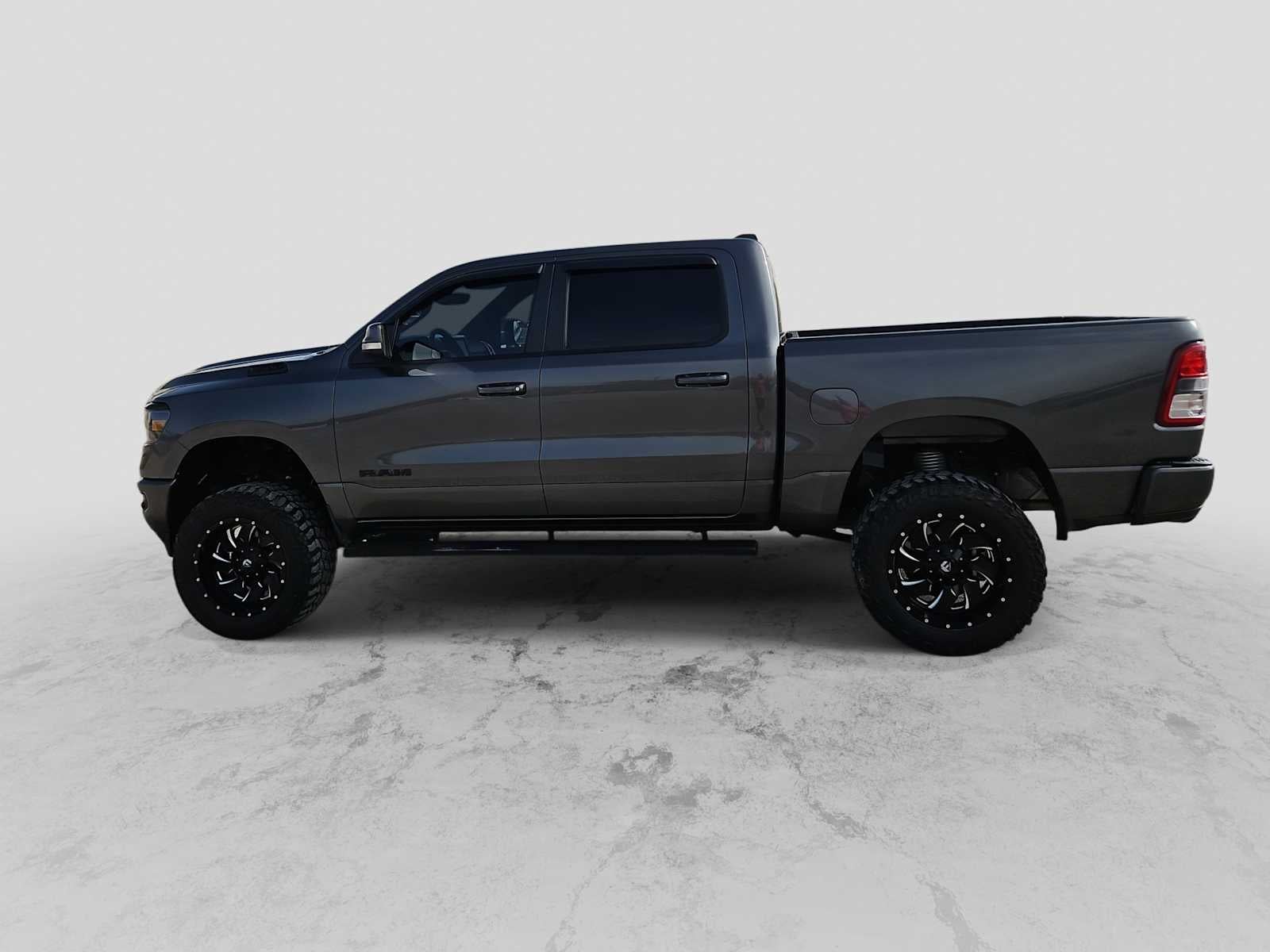 2020 RAM 1500 Lone Star Crew Cab 4x4 5'7' Box