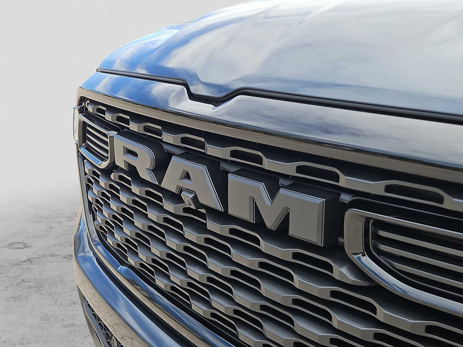 2026 RAM 1500 RAM 1500 EXPRESS CREW CAB 4X4 5'7' BOX
