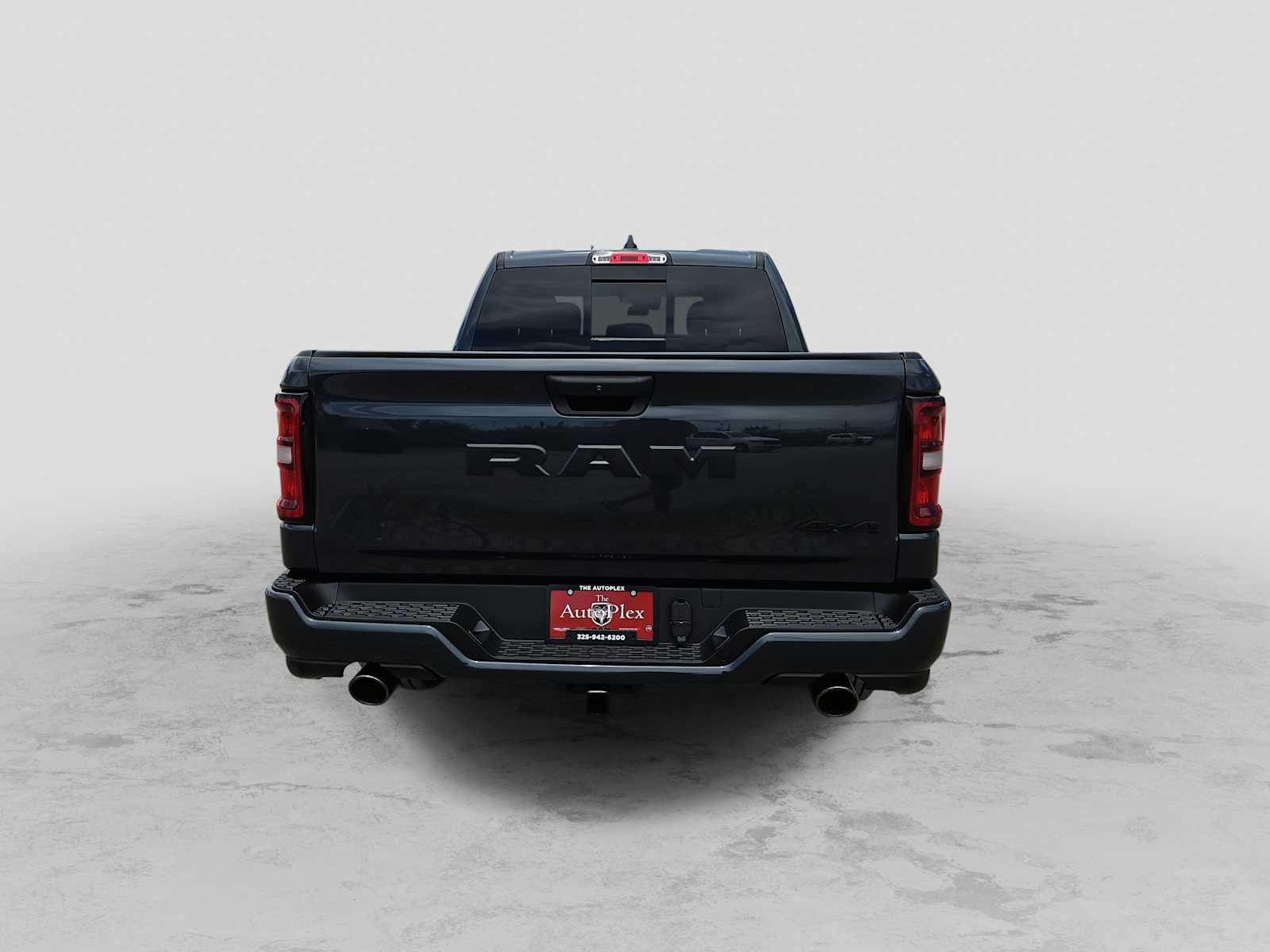 2026 RAM 1500 RAM 1500 EXPRESS CREW CAB 4X4 5'7' BOX