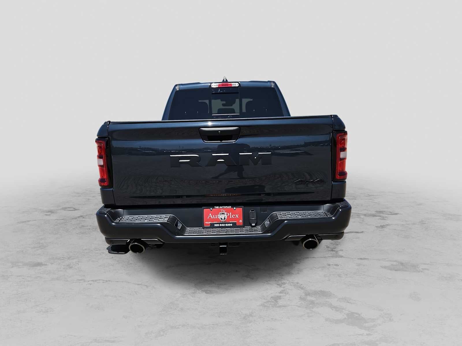 2026 RAM 1500 RAM 1500 WARLOCK CREW CAB 4X4 5'7' BOX