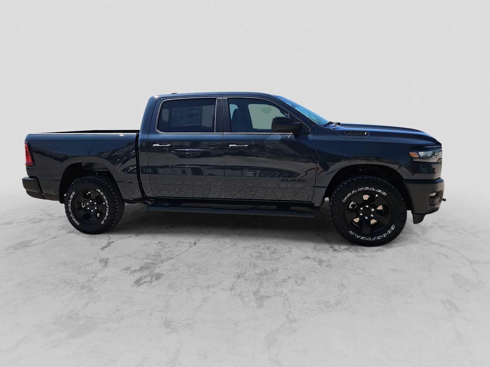 2026 RAM 1500 RAM 1500 WARLOCK CREW CAB 4X4 5'7' BOX