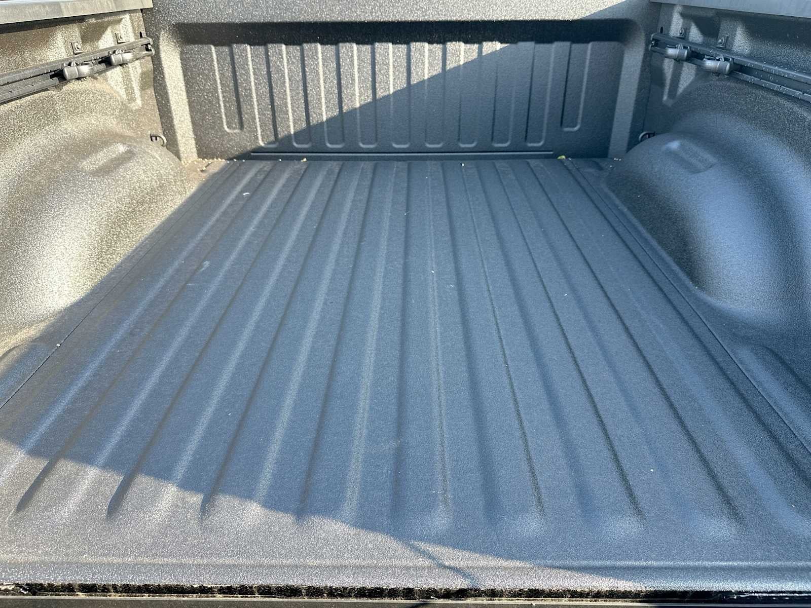 2026 RAM 1500 RAM 1500 EXPRESS CREW CAB 4X4 5'7' BOX