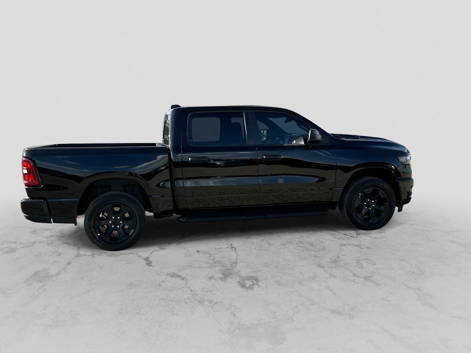 2026 RAM 1500 RAM 1500 EXPRESS CREW CAB 4X4 5'7' BOX