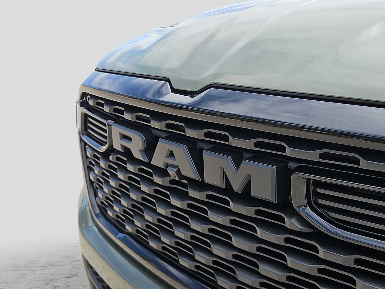 2026 RAM 1500 RAM 1500 EXPRESS CREW CAB 4X4 5'7' BOX
