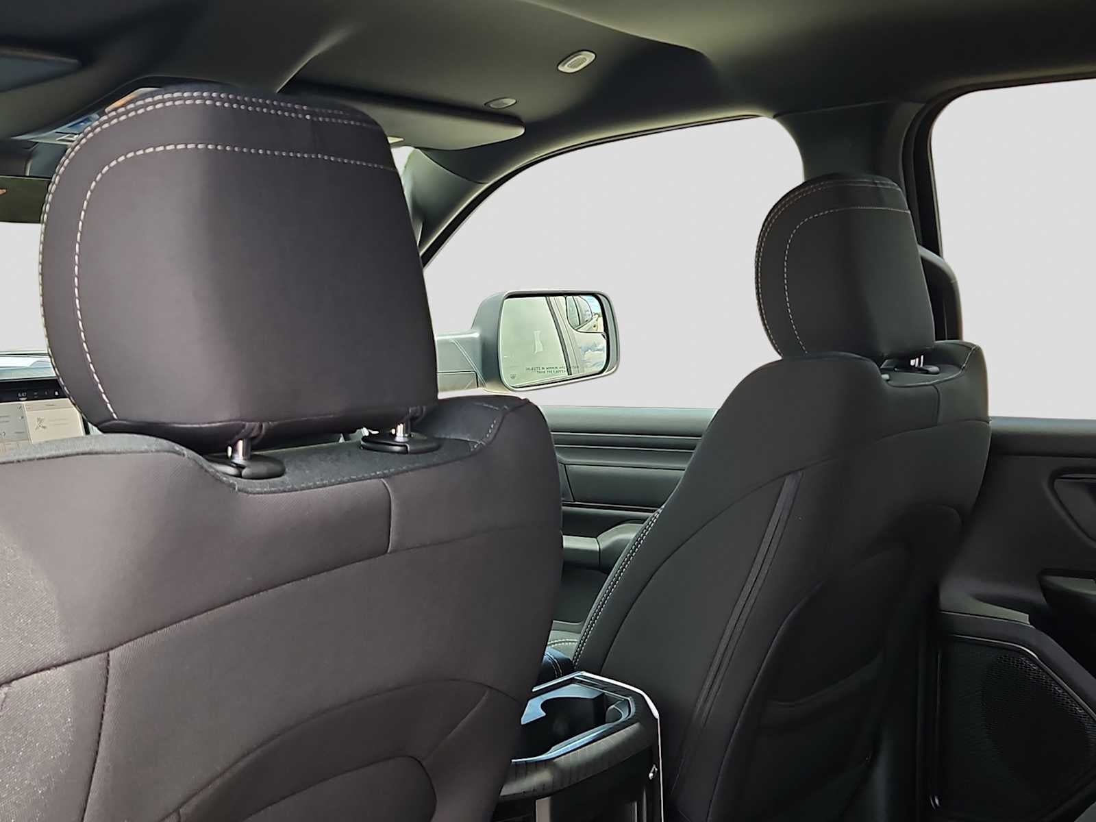2026 RAM 1500 RAM 1500 EXPRESS CREW CAB 4X4 5'7' BOX