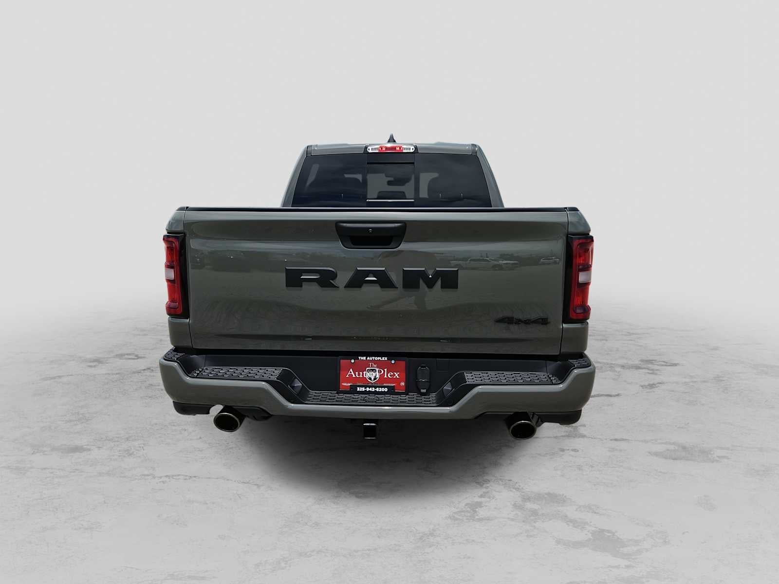 2026 RAM 1500 RAM 1500 EXPRESS CREW CAB 4X4 5'7' BOX