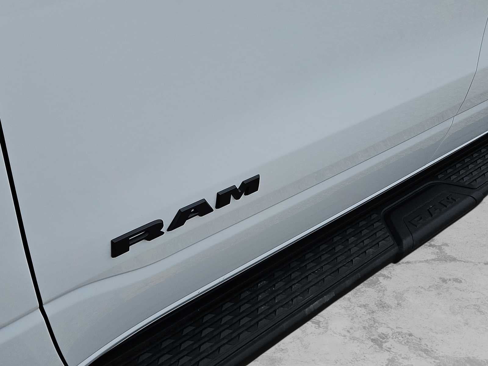 2026 RAM 1500 RAM 1500 WARLOCK CREW CAB 4X4 5'7' BOX