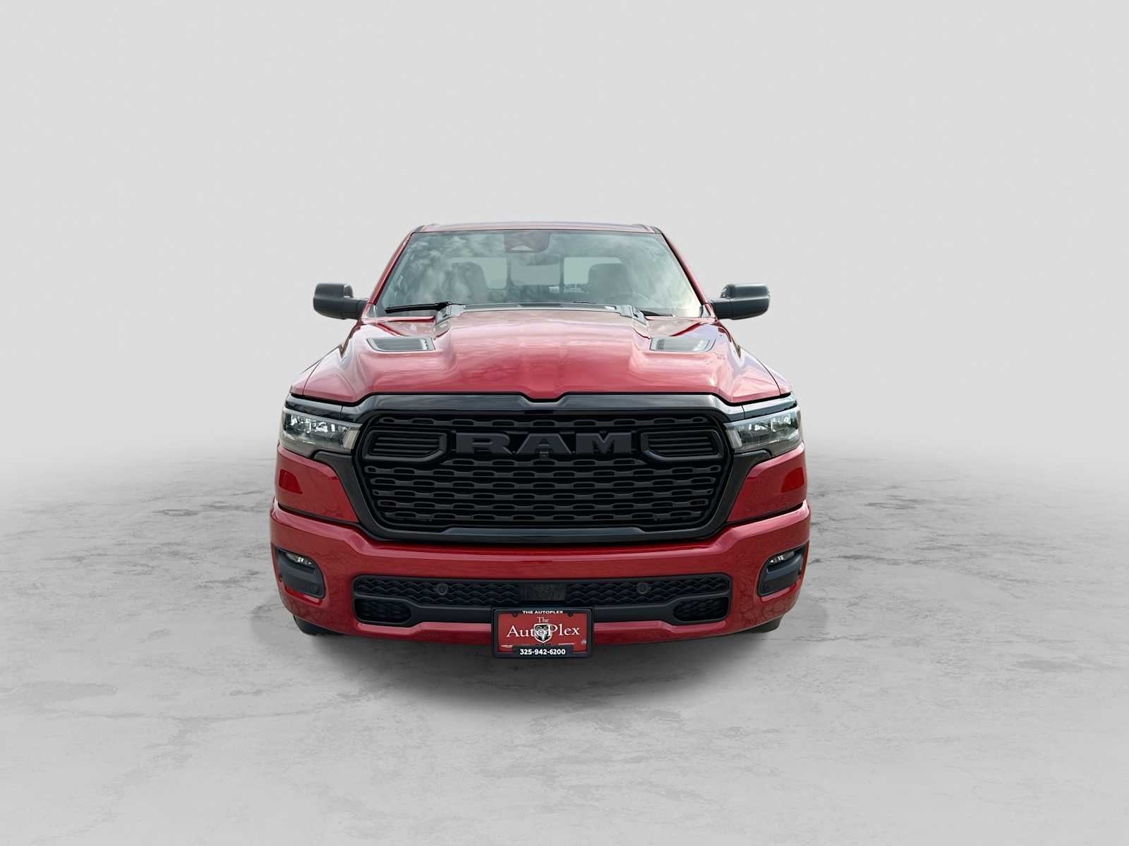 2027 RAM 1500 RAM 1500 EXPRESS CREW CAB 4X4 5'7' BOX
