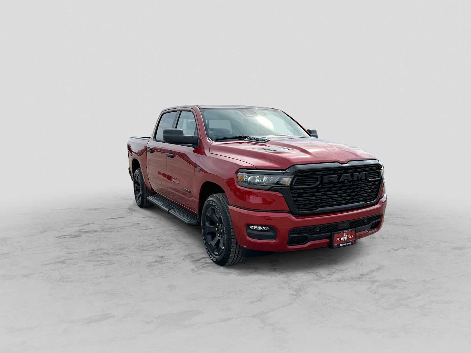 2027 RAM 1500 RAM 1500 EXPRESS CREW CAB 4X4 5'7' BOX