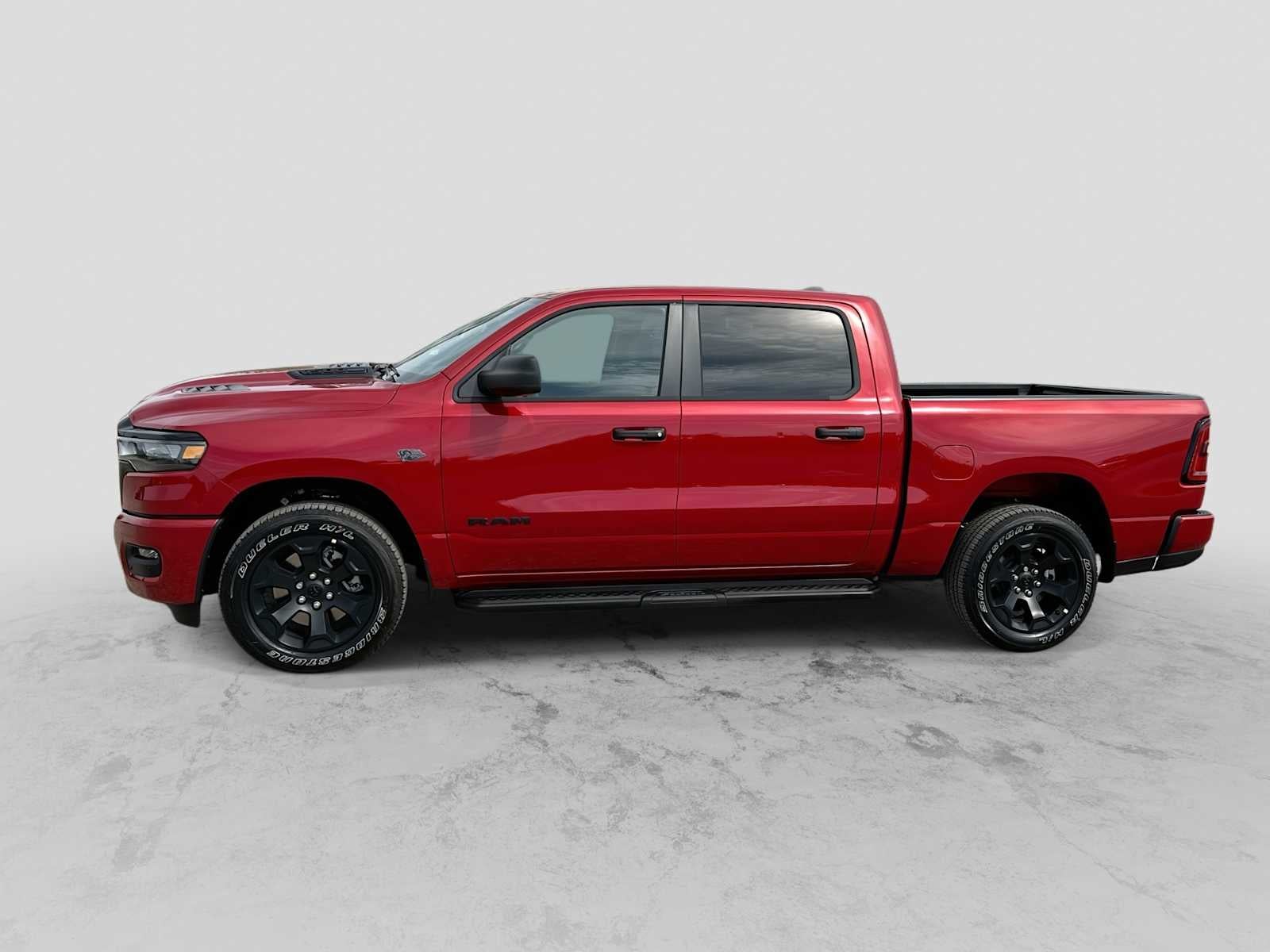 2027 RAM 1500 RAM 1500 EXPRESS CREW CAB 4X4 5'7' BOX