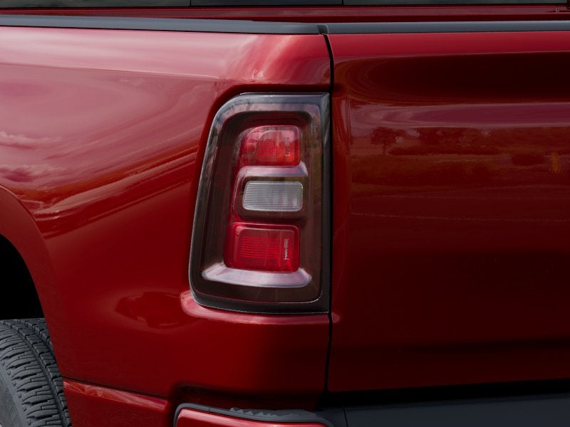 2027 RAM 1500 RAM 1500 EXPRESS CREW CAB 4X4 5'7' BOX