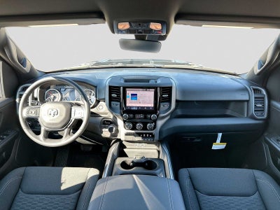 2027 RAM 1500 RAM 1500 EXPRESS CREW CAB 4X4 5'7' BOX