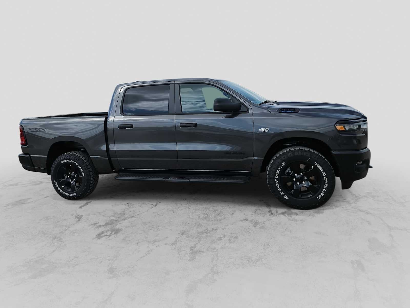 2026 RAM 1500 RAM 1500 WARLOCK CREW CAB 4X4 5'7' BOX