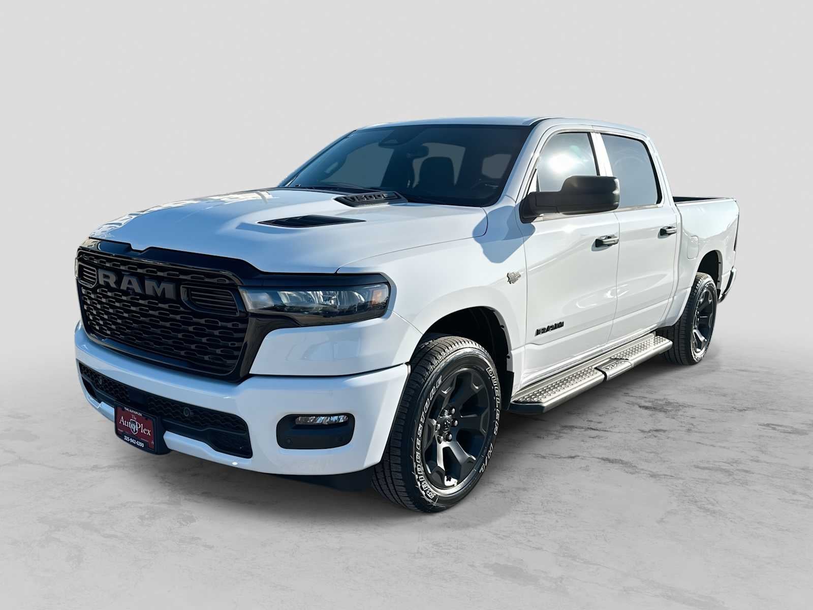 2027 RAM 1500 RAM 1500 EXPRESS CREW CAB 4X4 5'7' BOX