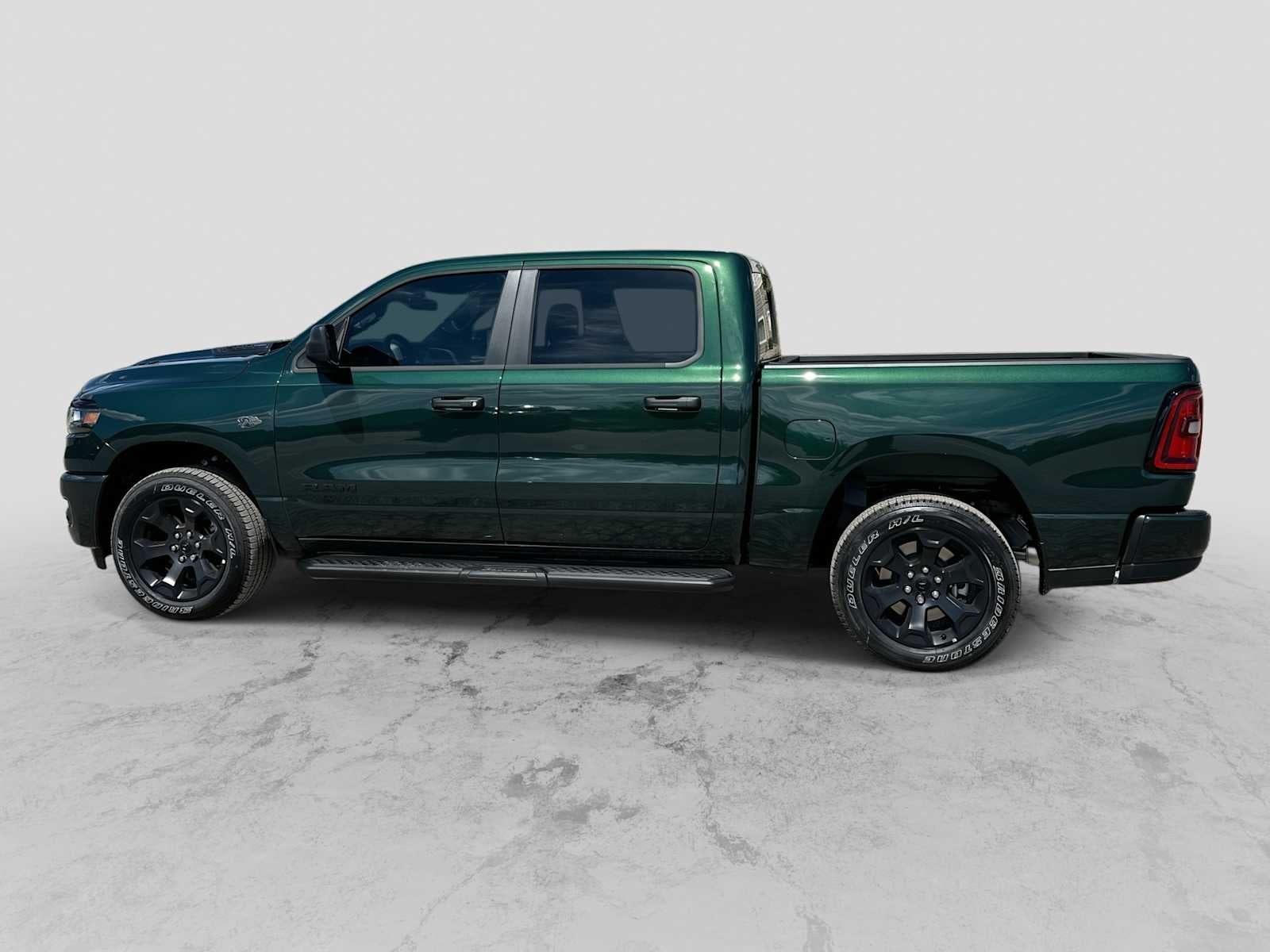 2027 RAM 1500 RAM 1500 EXPRESS CREW CAB 4X4 5'7' BOX