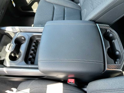 2027 RAM 1500 RAM 1500 EXPRESS CREW CAB 4X4 5'7' BOX