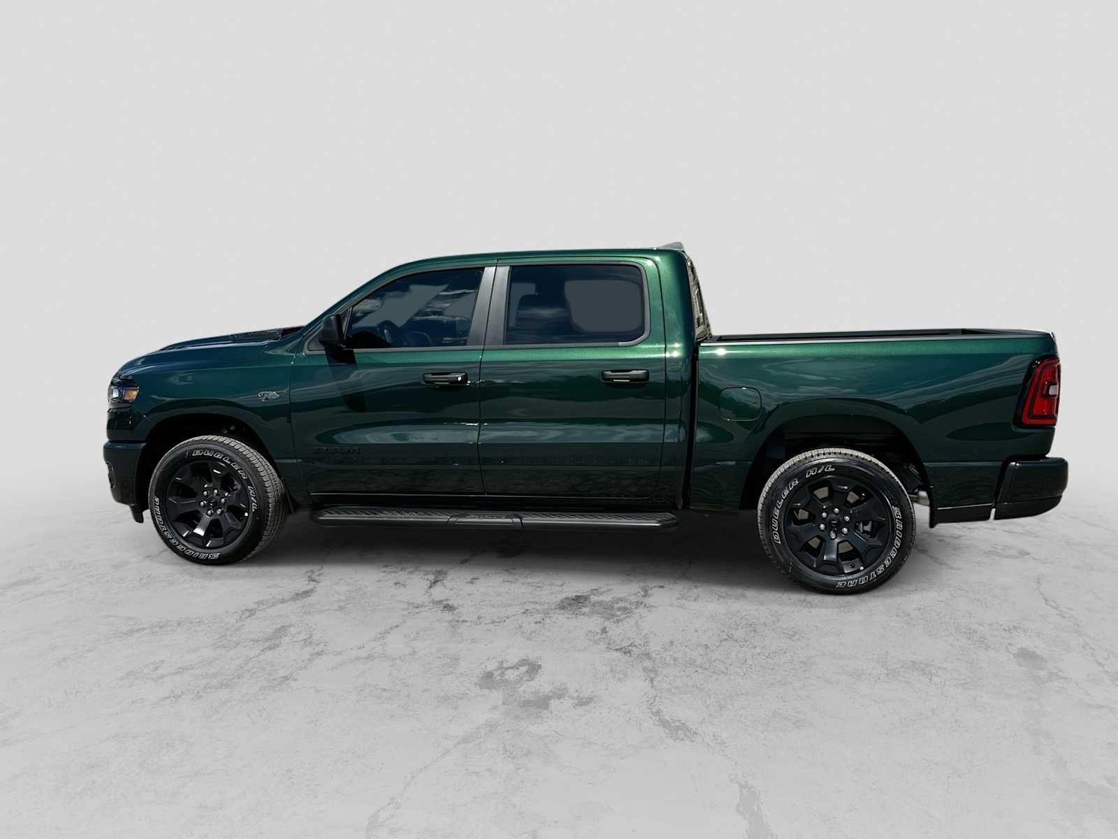 2027 RAM 1500 RAM 1500 EXPRESS CREW CAB 4X4 5'7' BOX