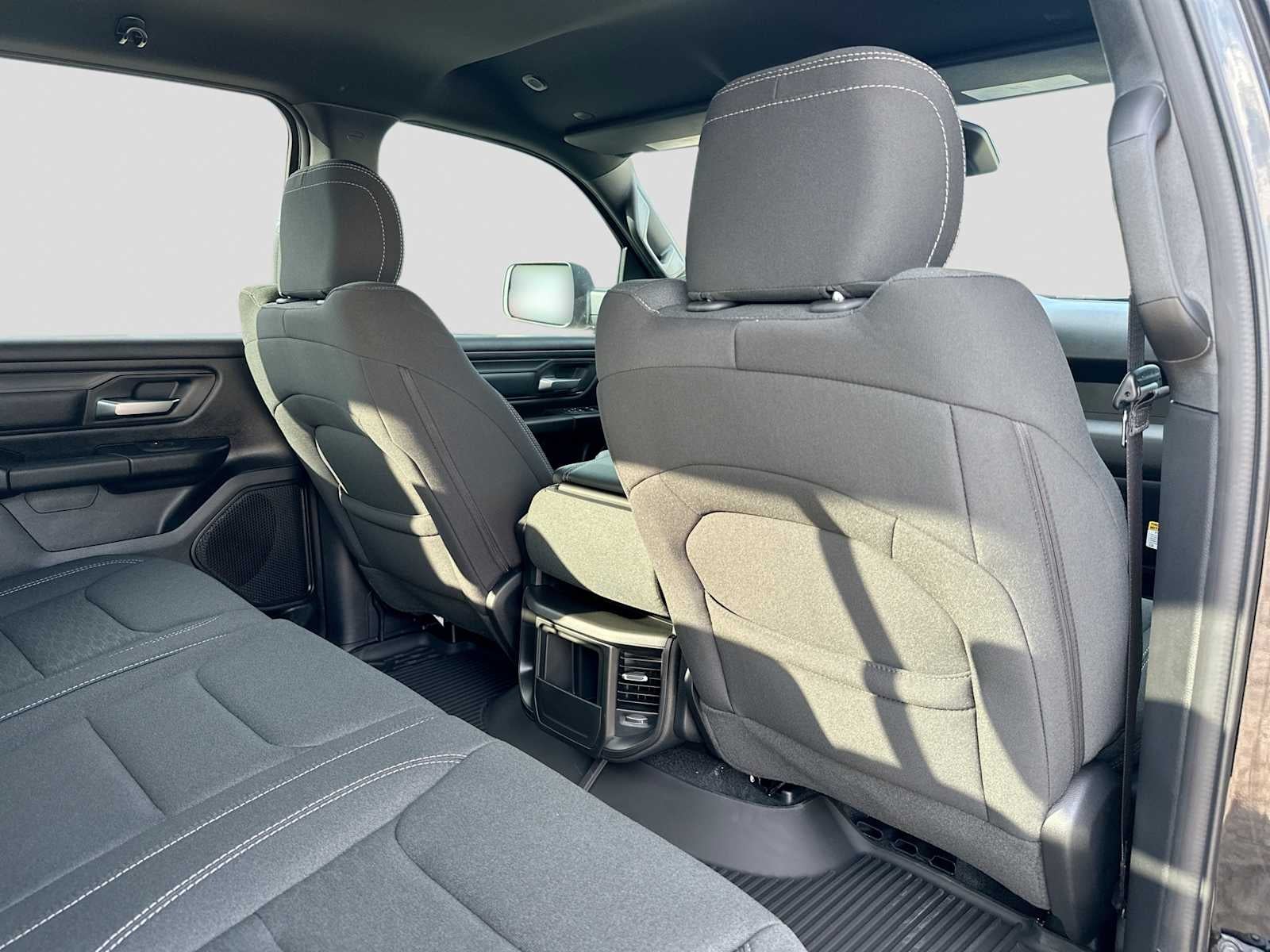 2027 RAM 1500 RAM 1500 WARLOCK CREW CAB 4X4 5'7' BOX