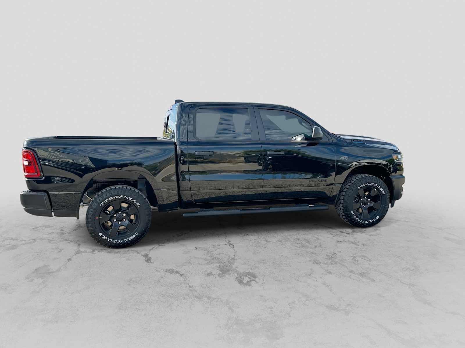 2027 RAM 1500 RAM 1500 WARLOCK CREW CAB 4X4 5'7' BOX